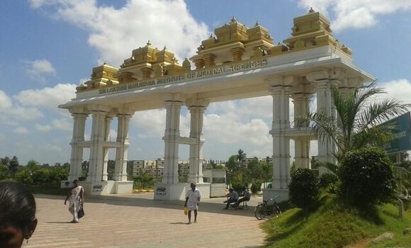 Sri-Lakshmi-Narayana-IMS-Puducherry-Enterence